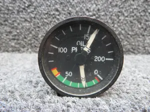 S-208-5 LearJet Dual Oil Pressure Indicator (0-200 PSI)